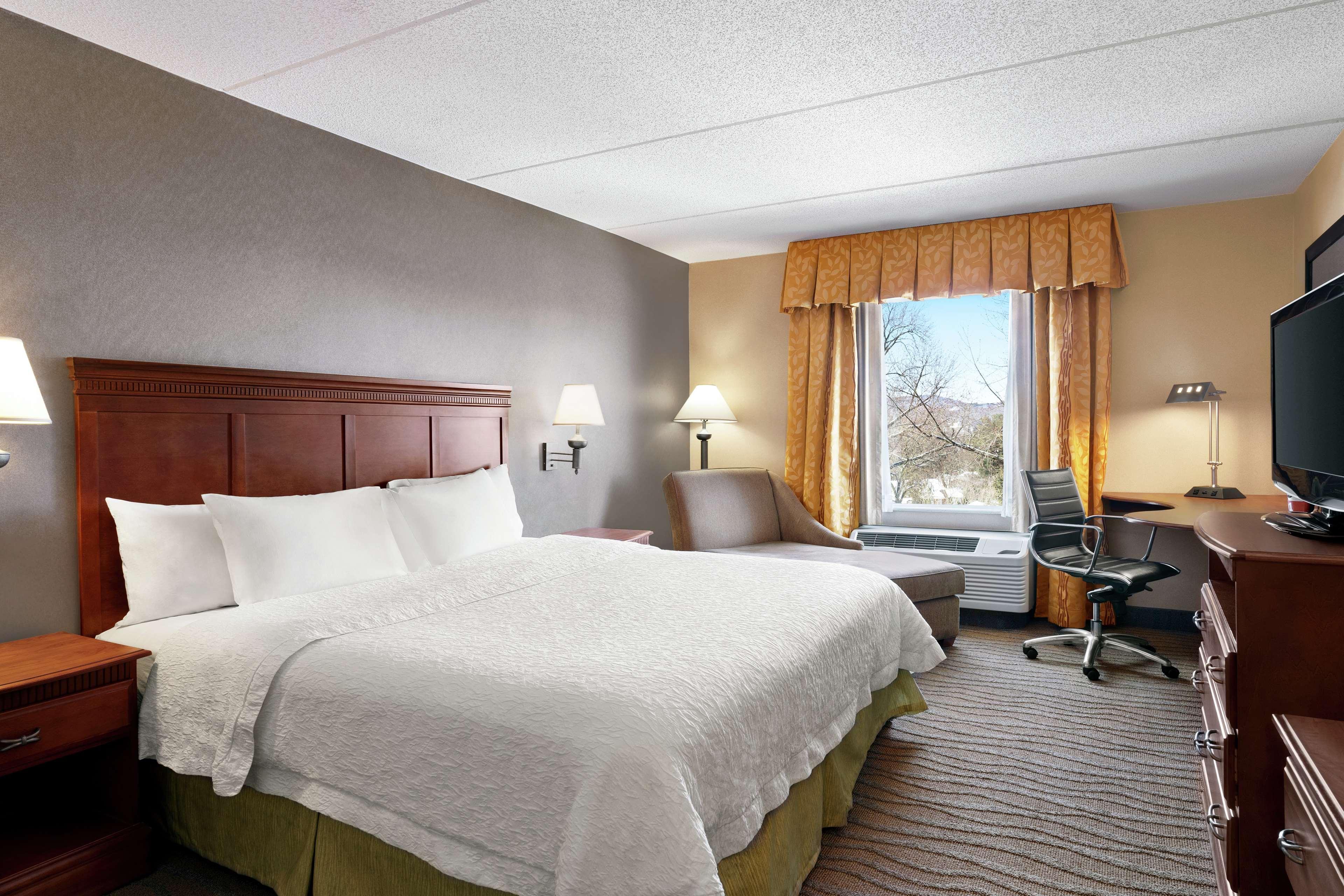 Hampton Inn & Suites Poughkeepsie Spackenkill Exteriér fotografie