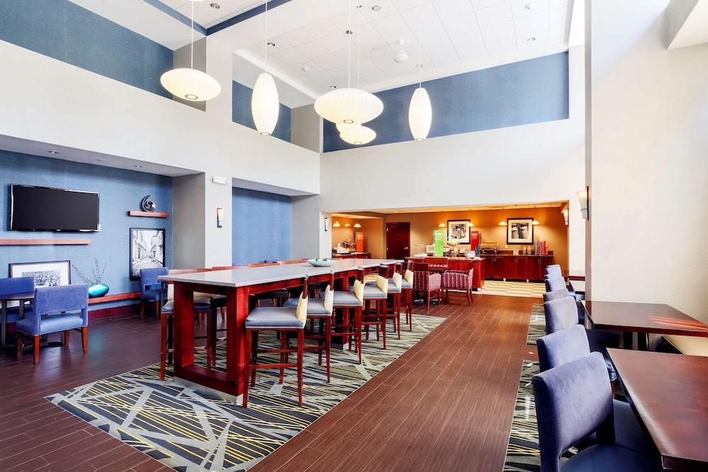Hampton Inn & Suites Poughkeepsie Spackenkill Exteriér fotografie