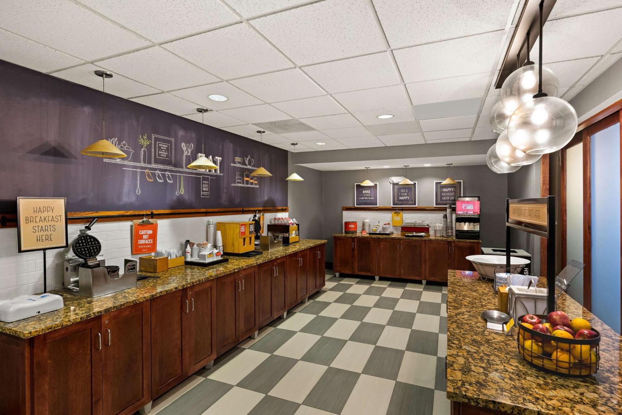 Hampton Inn & Suites Poughkeepsie Spackenkill Exteriér fotografie